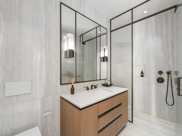 515 West 18th Street image 6 of 14