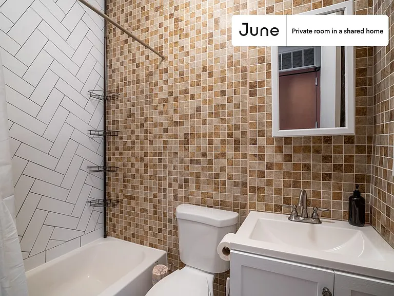 148 Grove St #B — Photo 13
