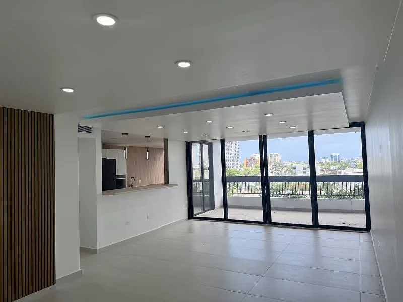 3 bed, 2.0 bath, 1549 sqft, $3,000 — Photo 2