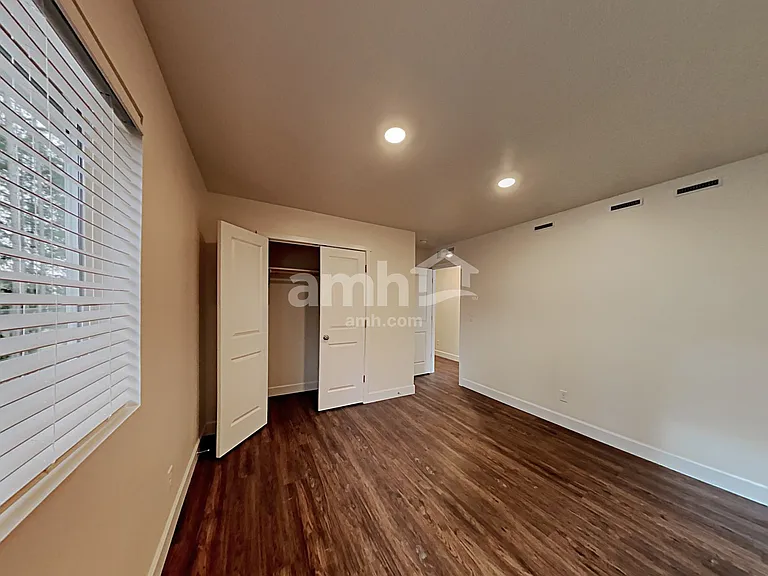 4252 177th St E — Photo 12