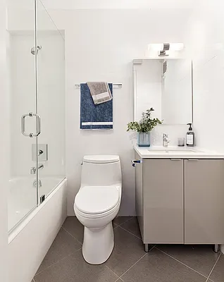 Rented by Central Park South Associates | media 11