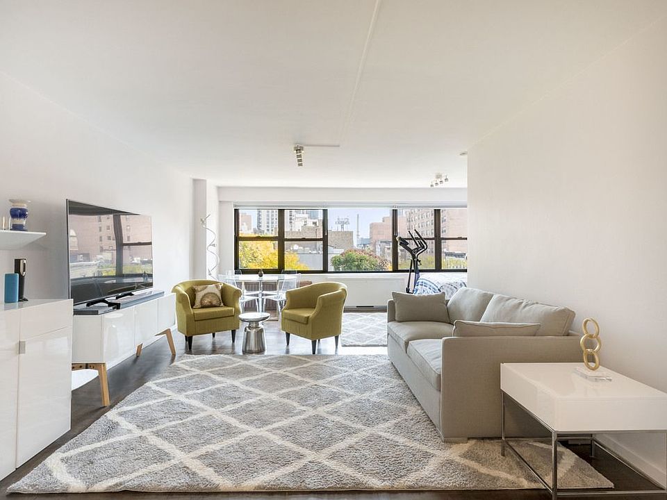 1st image of 1010 3rd Ave #6H