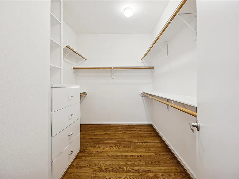 2404 Fairview Ave #C — Photo 8