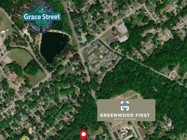 102 Ridgewood Cir, Greenwood, SC 29649