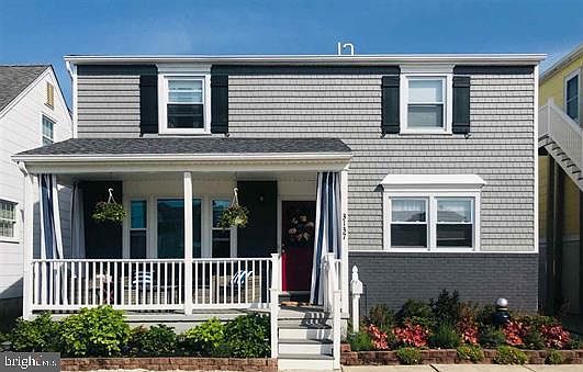 1st image of 3137 Bay Ave