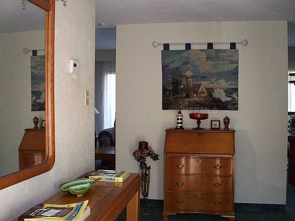 2nd image of 401 Cypress Dr