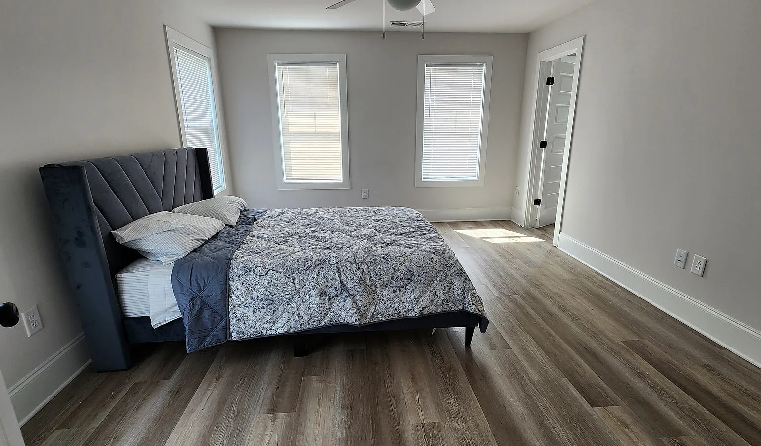 380 Lake St, Unit 1 -First Floor — Photo 3