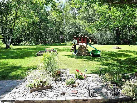 4th image of 1901 Kenwood Dr
