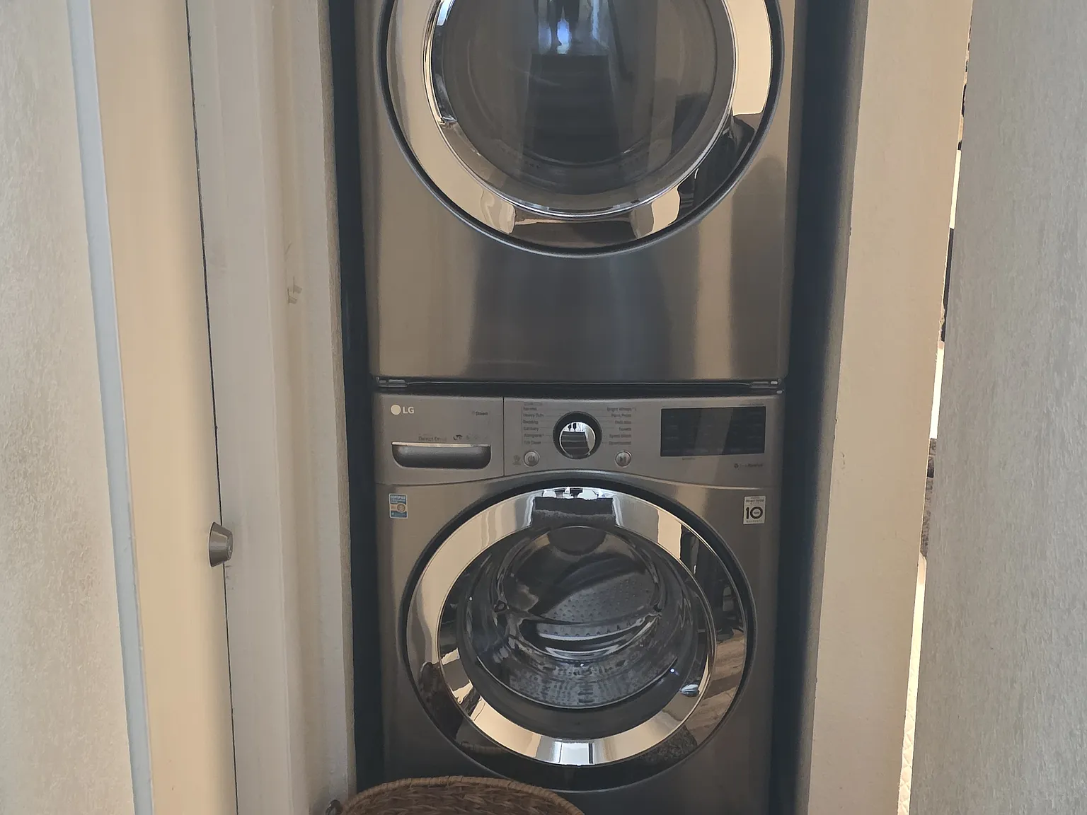 2 bed, 1200 sqft, $2,695 — Photo 4