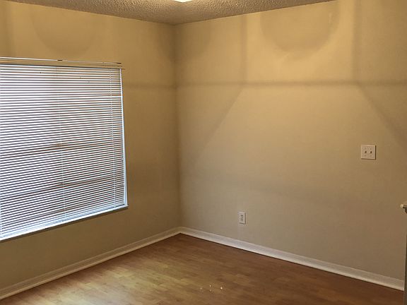 2nd image of 4102 Waterside Island Ct