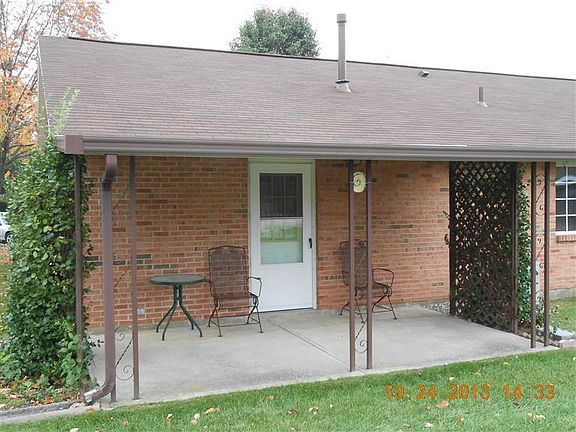3rd image of 5807 Poplar Ct