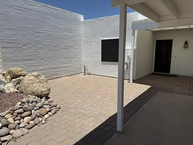 307 N Calle Del Chancero — Photo 2