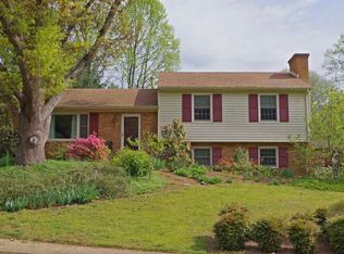1949 Michael Pl, Charlottesville, VA