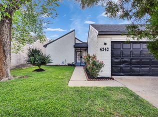 4342 Yupon Ridge Dr, Houston, TX 77072