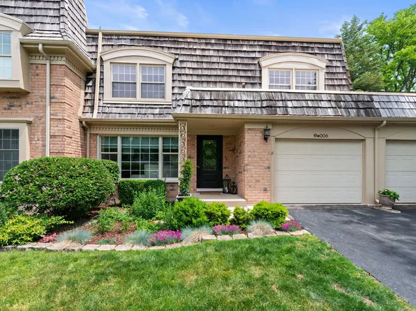 19W006 Avenue Normandy St, Oak Brook, IL 60523