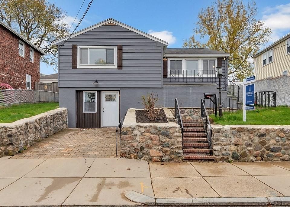 1st image of 61 Montmorenci Ave