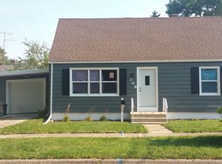 708 Simms St, Aurora, IL 60505