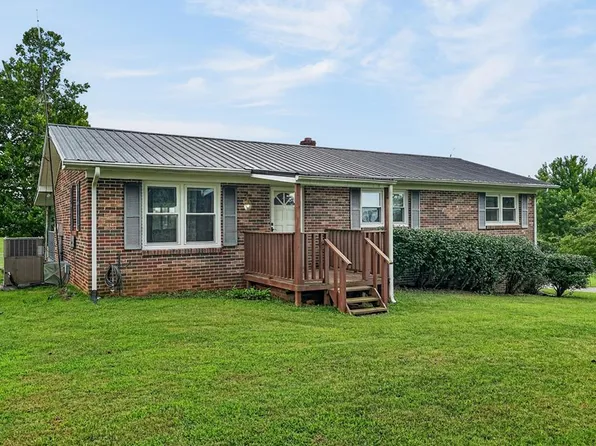 234 Jim Hennessee Rd, Sparta, TN 38583