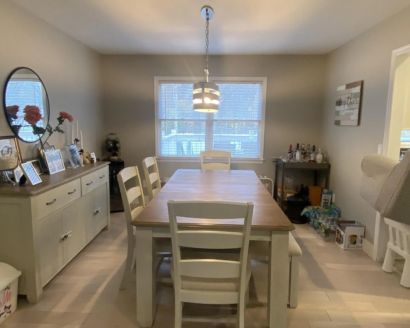4 bed, 2.5 bath, 2296 sqft, $4,500 — Photo 3