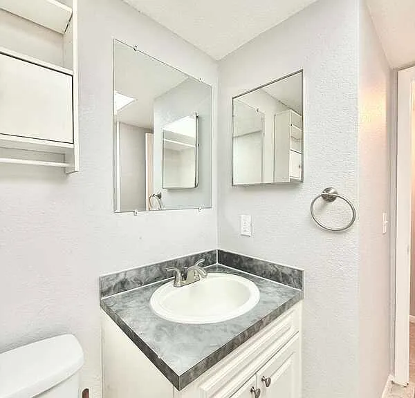 4725 39th Ave N #101 — Photo 20