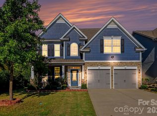 1518 Fieldwood Dr, Fort Mill, SC 29708