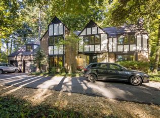1302 Peninsula Dr, Traverse City, MI 49686