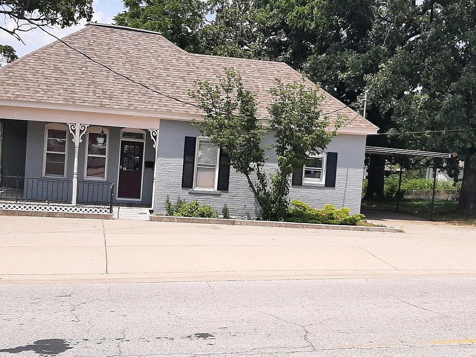 Extra concrete parking near front door