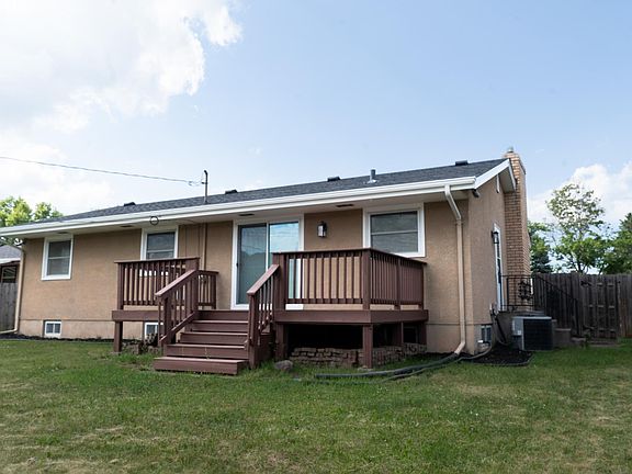 3rd image of 2230 Falcon Ave