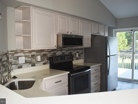 3rd image of 20842 Sandstone St