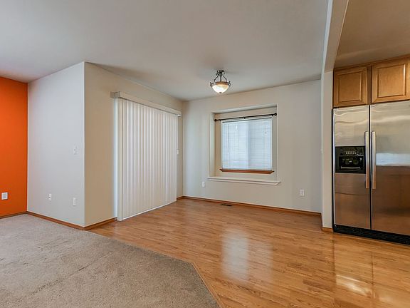 4th image of 4108 84th Pl NE