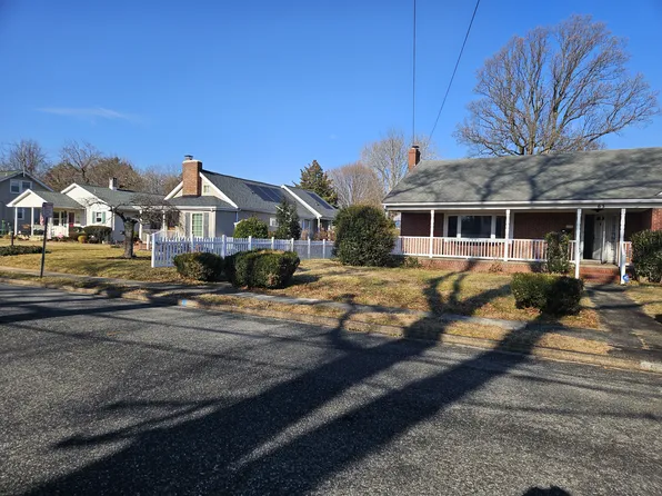 63 Lotus St, Dover, DE 19901