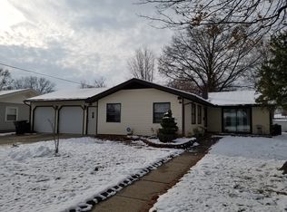 1123 Whitehall Dr, South Bend, IN