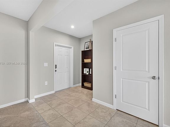 4th image of 220 Raspberry Rd