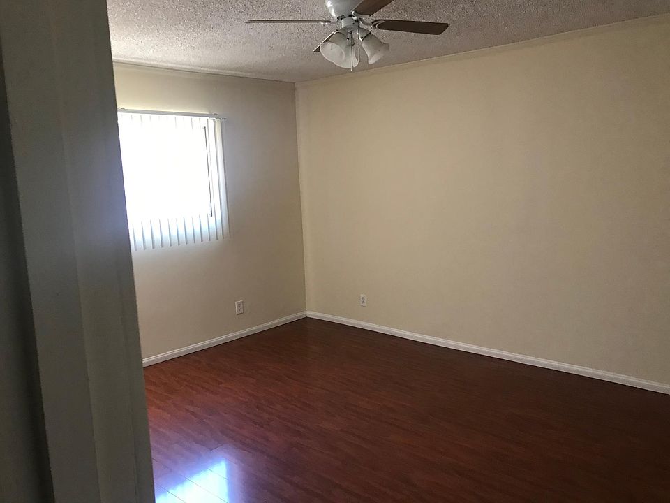 1st image of 1412 N Martel Ave #7