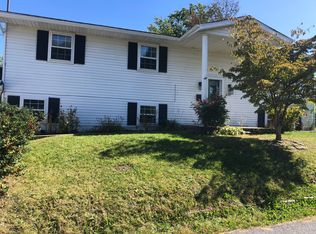 131 Harrison St, Dunmore, PA 18512