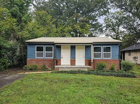 105 S Howell Ave