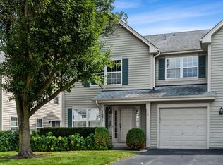 1321 Orleans Dr, Mundelein, IL 60060