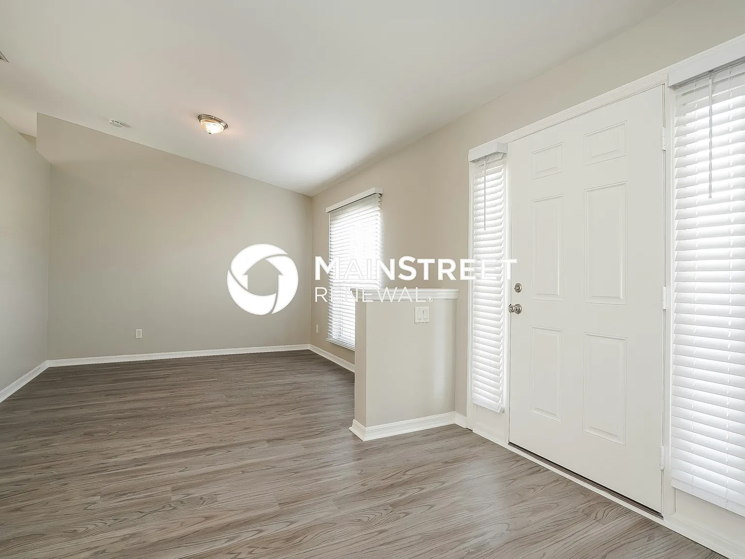 306 NW 3rd Ln — Photo 2