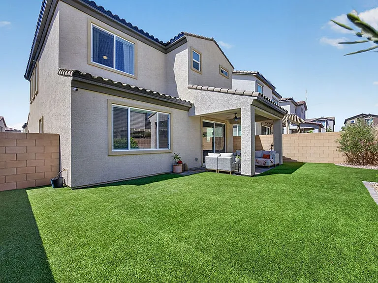 10662 Carnes Ave — Photo 22