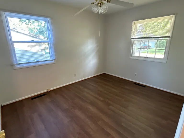 3400 SW 30th St — Photo 13
