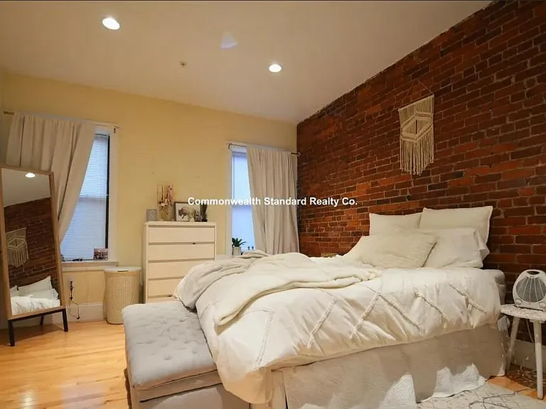 1203 Beacon St #7 — Photo 2