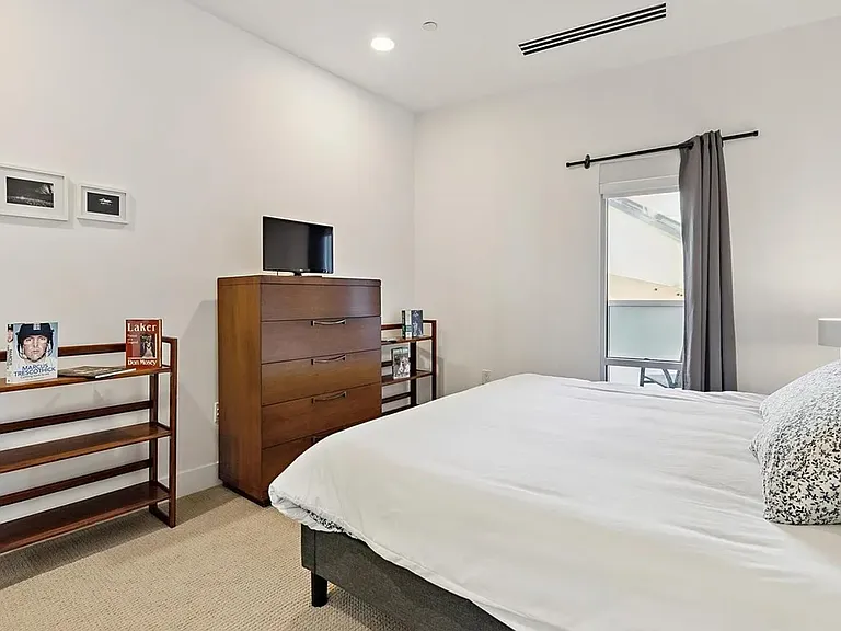 1200 Acoma St #303 — Photo 5