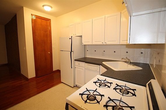 3rd image of 509 12th St #Onea