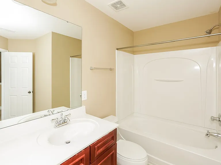 4700 Kiddle Ln — Photo 10