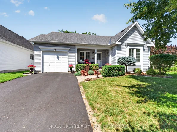 15 Abbey Dawn Dr, Loyalist, ON K0H 1G0
