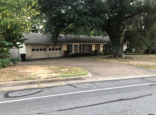 1805 Decharles St, Tyler, TX 75701