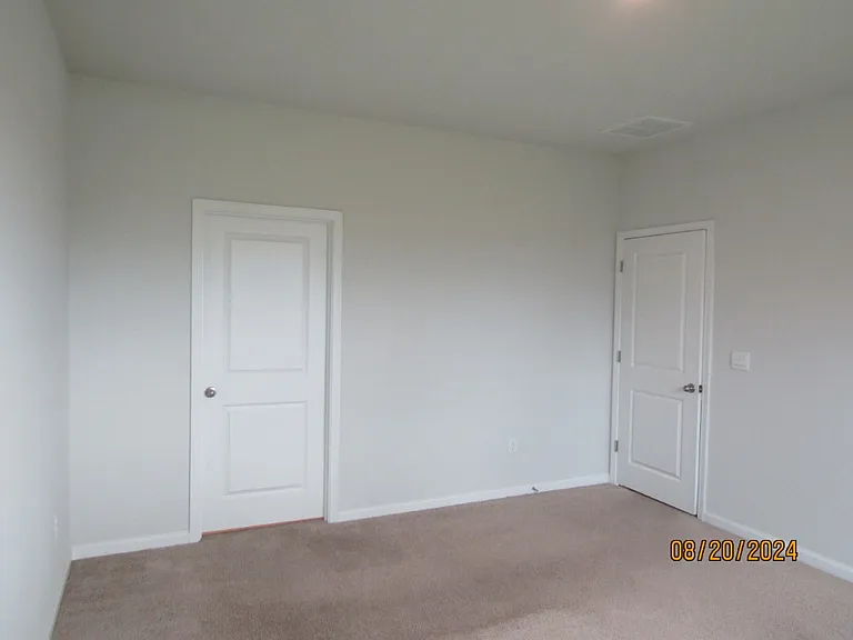 2155 Ainsley Dr — Photo 9