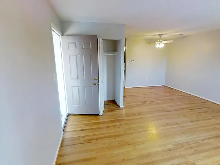 1401 Weldon Pl S — Photo 17