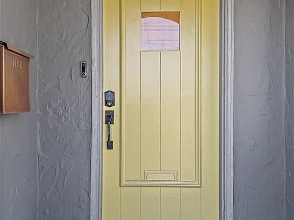 4th image of 2851 Seminary Ave