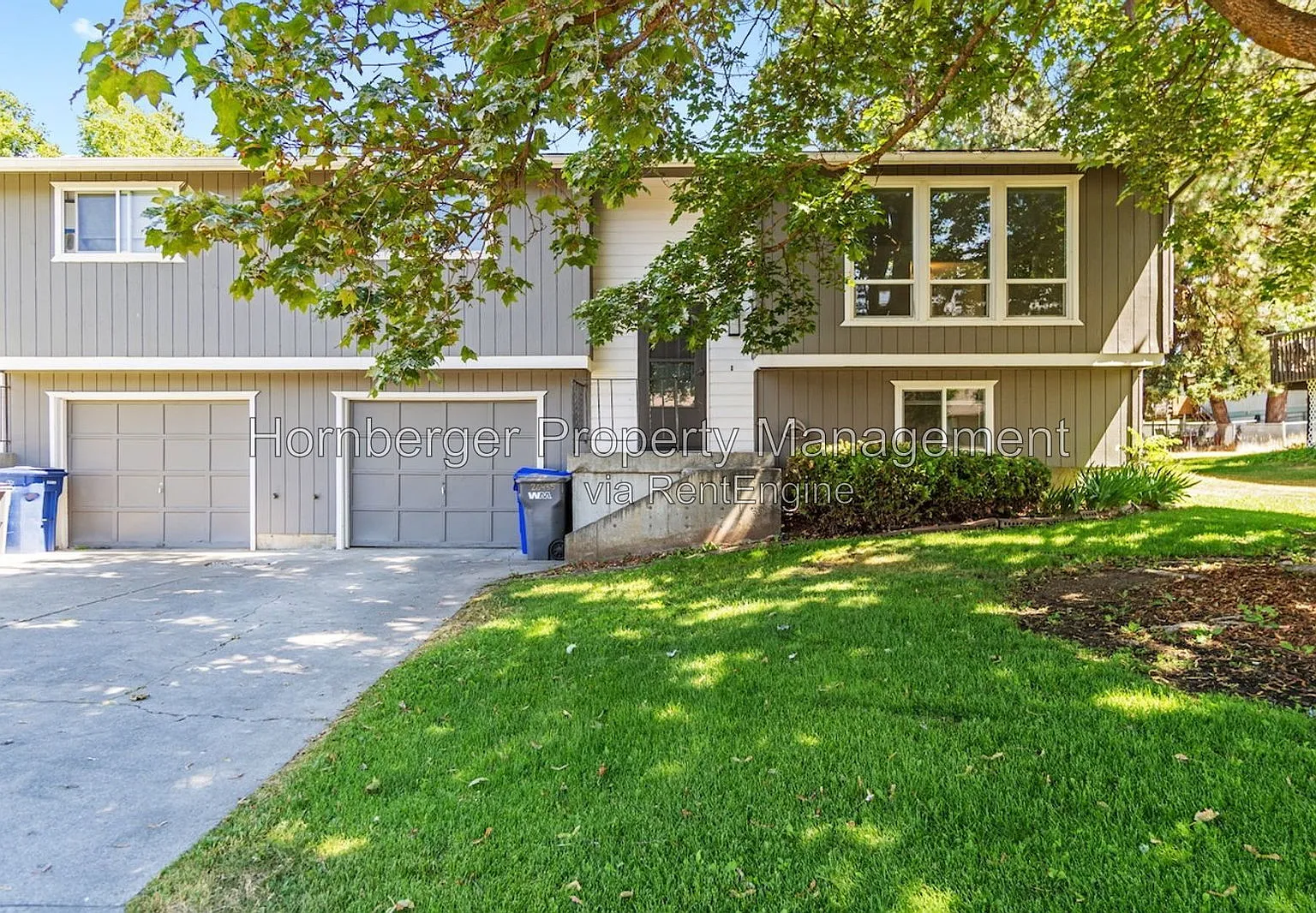 3 bed, 2.0 bath, 1550 sqft, $2,095 — Photo 1